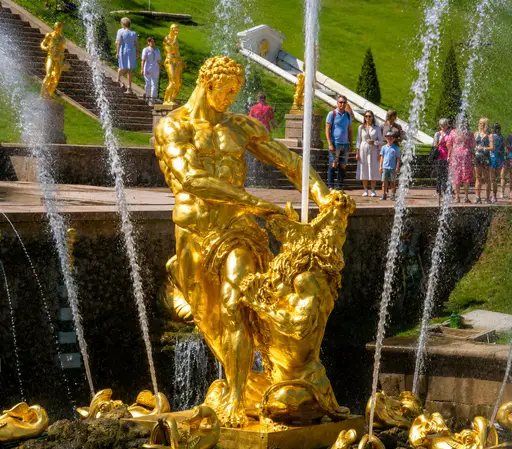 Метеор в Петергоф из Санкт-Петербурга